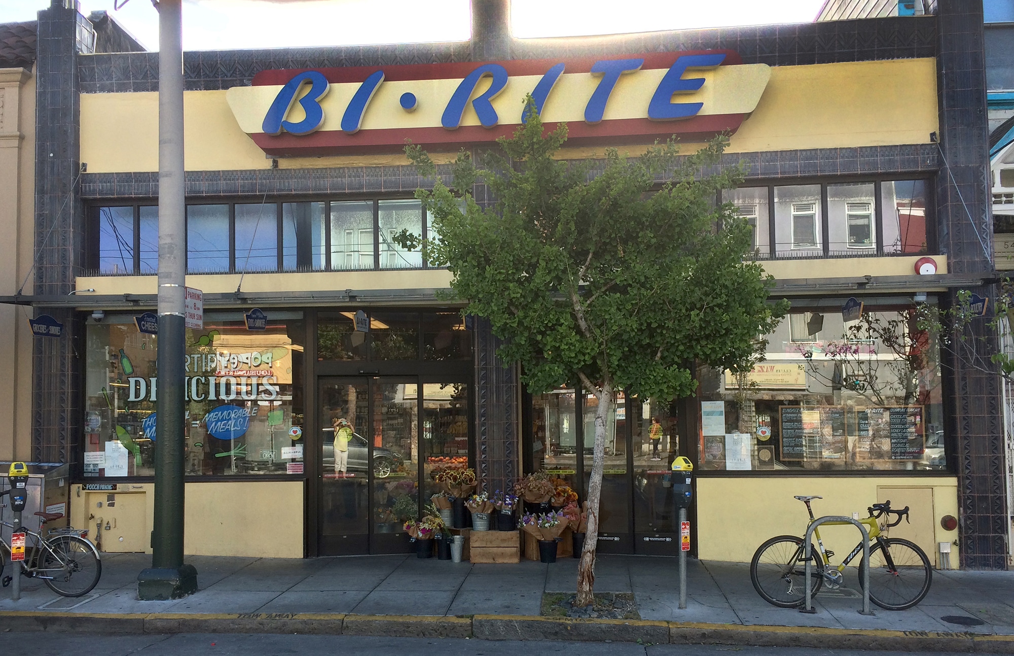 The front of Bi-Rite market on Divisadero Street with the logo signage