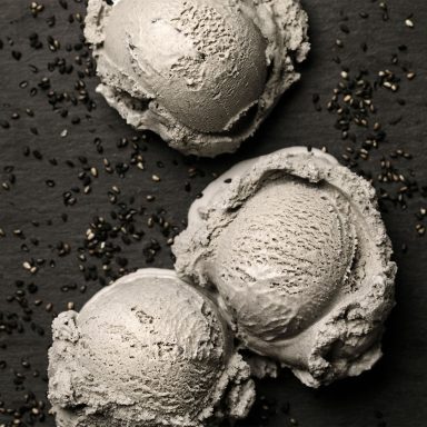 Icecream Blacksesame Social